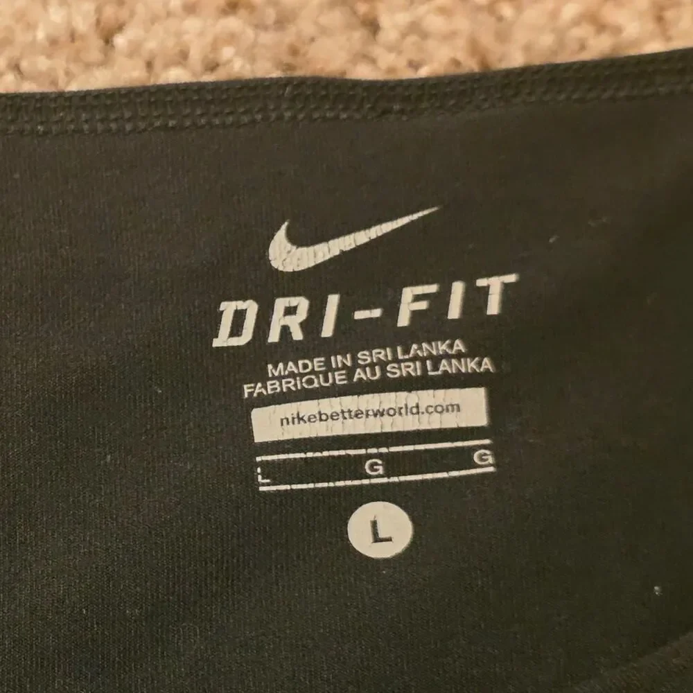 Nike Women's Black and Green Leggings